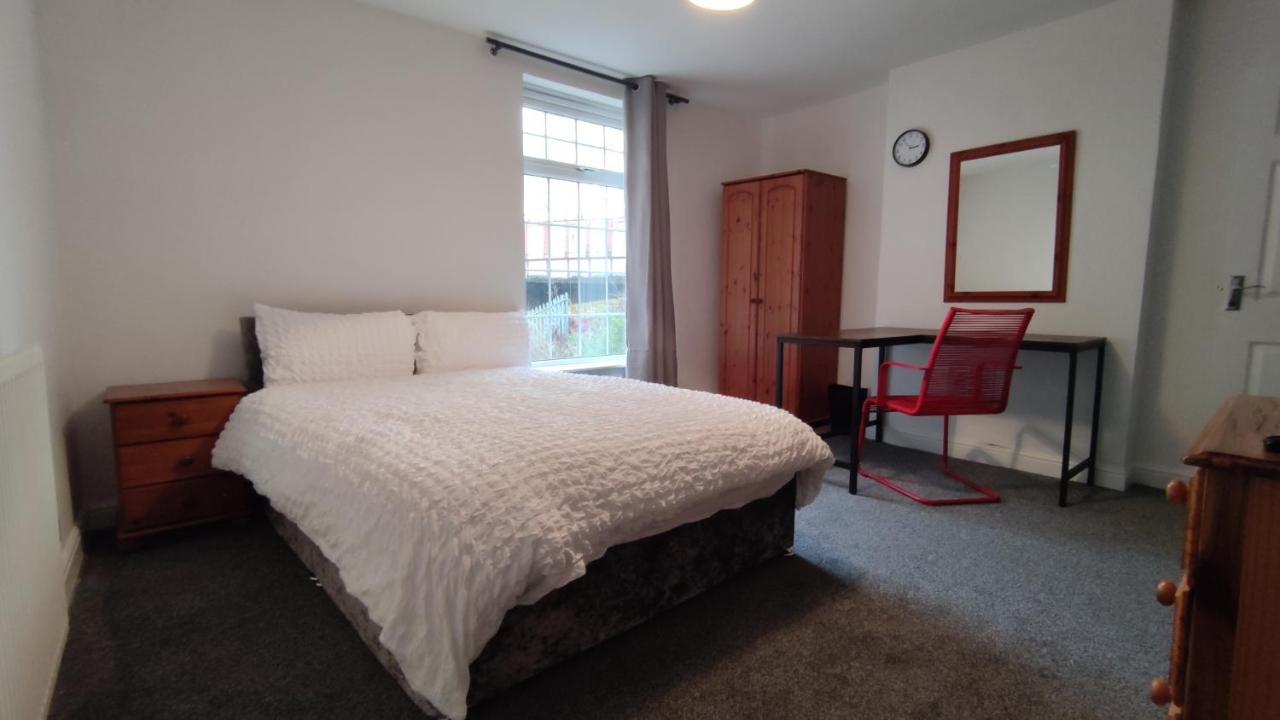 Lovely 2 Bedroom House Worsley Εξωτερικό φωτογραφία